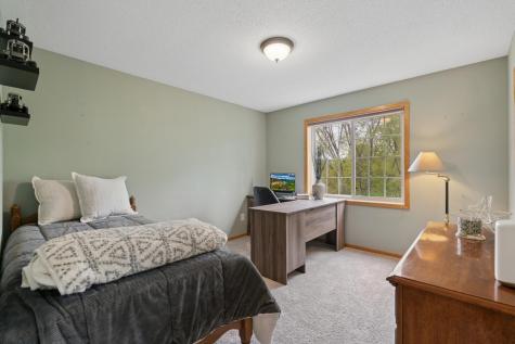 8692 Bechtel Avenue Inver Grove Heights MN 55076
