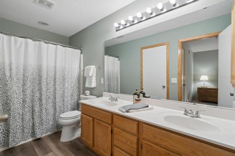 8692 Bechtel Avenue Inver Grove Heights MN 55076