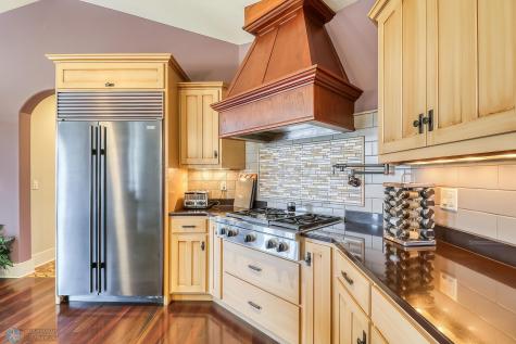 6108 Silverleaf Drive S Fargo ND 58104