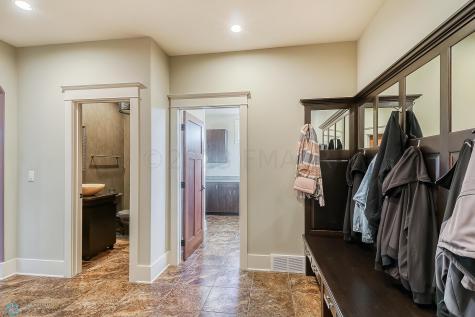 6108 Silverleaf Drive S Fargo ND 58104
