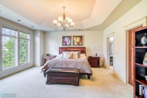 6108 Silverleaf Drive S Fargo ND 58104