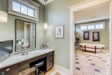 6108 Silverleaf Drive S Fargo ND 58104