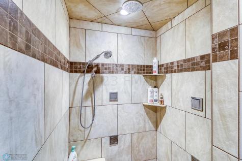 6108 Silverleaf Drive S Fargo ND 58104