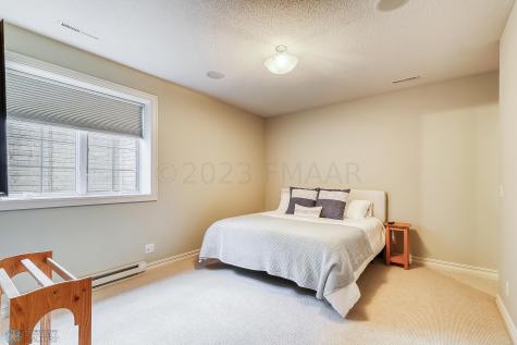 6108 Silverleaf Drive S Fargo ND 58104