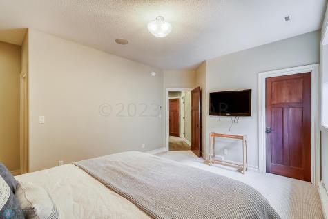 6108 Silverleaf Drive S Fargo ND 58104
