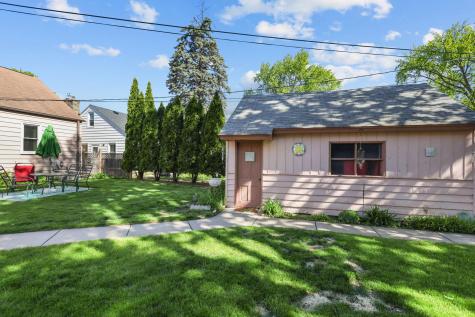 3738 Noble Avenue N Robbinsdale MN 55422