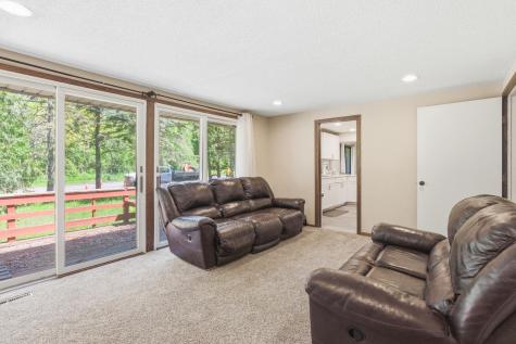 1122 County Road C E Maplewood MN 55109