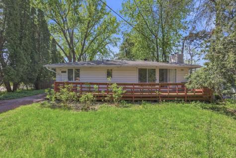 1122 County Road C E Maplewood MN 55109