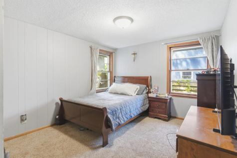 1122 County Road C E Maplewood MN 55109