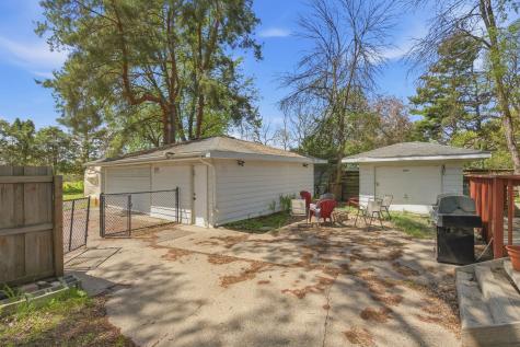 1122 County Road C E Maplewood MN 55109