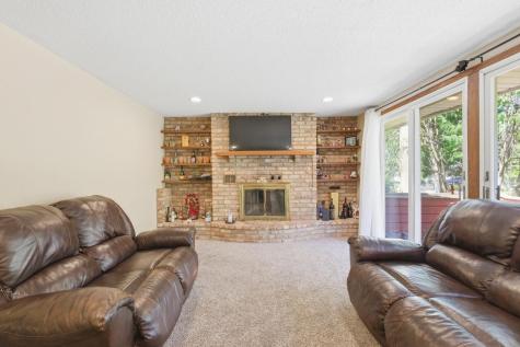 1122 County Road C E Maplewood MN 55109