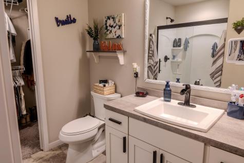 1045 46th Avenue S Moorhead MN 56560