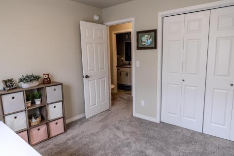1045 46th Avenue S Moorhead MN 56560