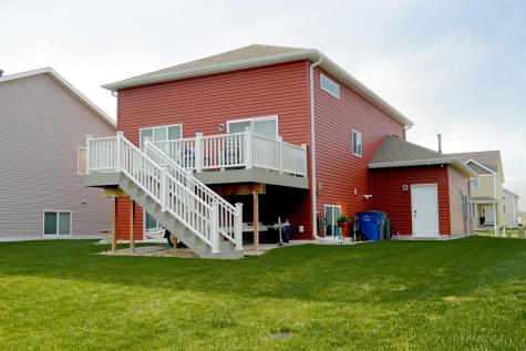 1045 46th Avenue S Moorhead MN 56560
