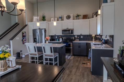 1045 46th Avenue S Moorhead MN 56560