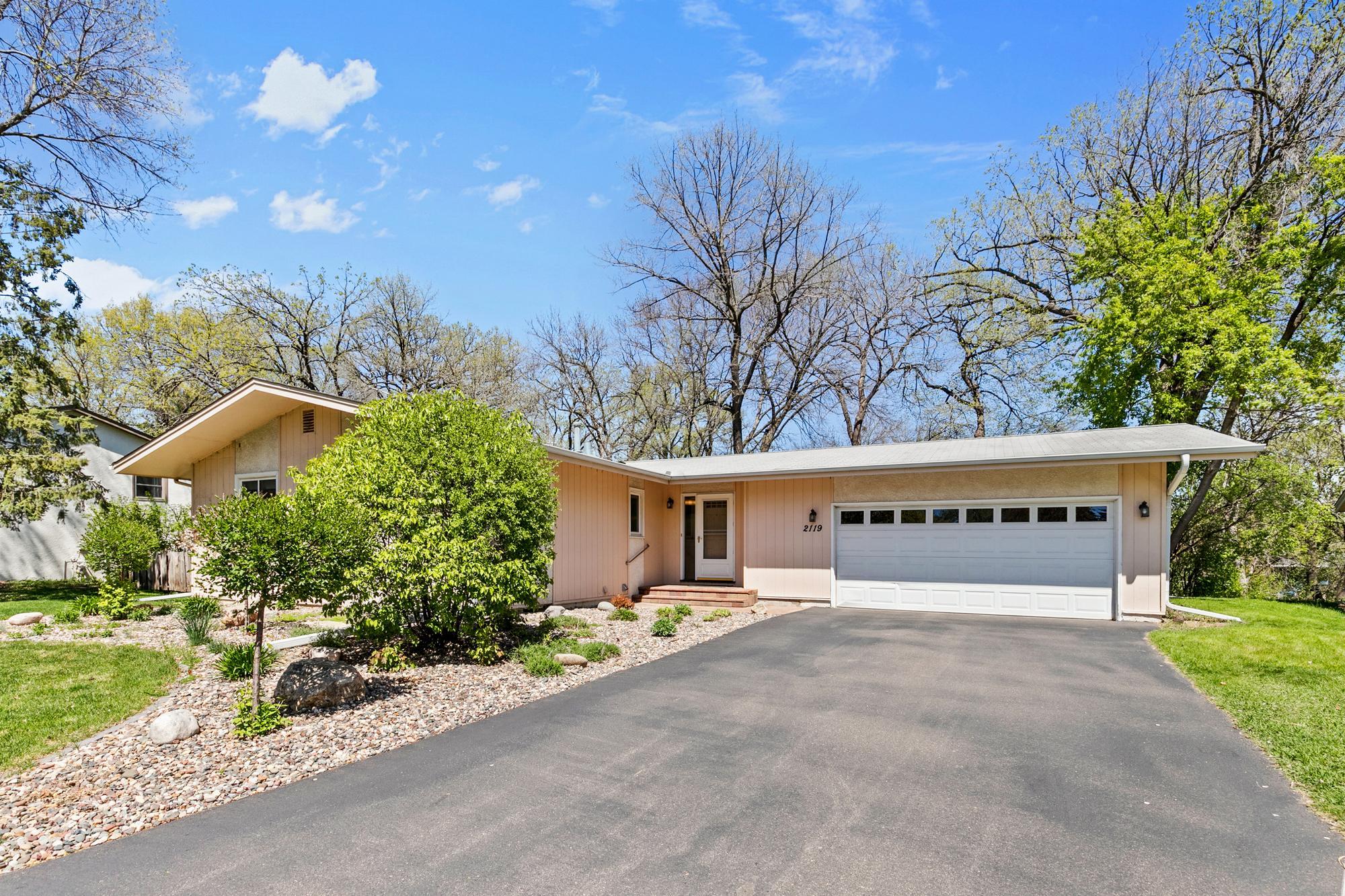 2119 Violet Lane New Brighton MN 55112