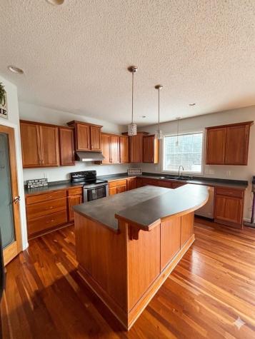 10111 Welcome Avenue N Brooklyn Park MN 55443