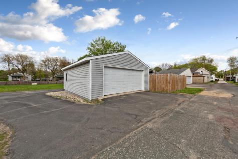 615 Park Lane Mankato MN 56001