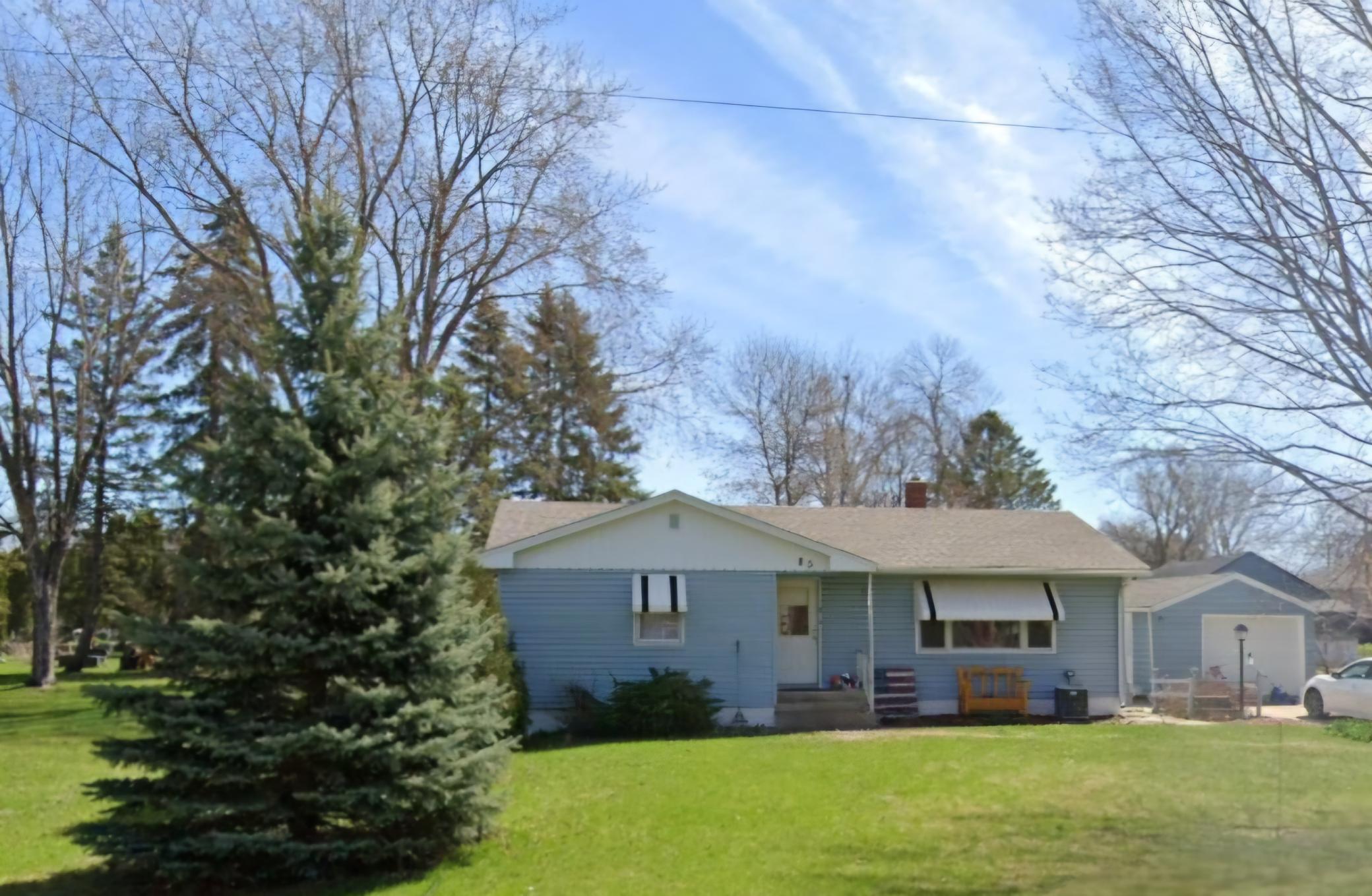 85 Pleasant Avenue N Annandale MN 55302