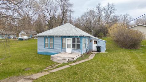 710 & 720 5th Street NW Valley City ND 58072
