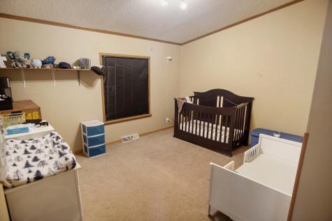 4 4th Avenue SE Gwinner ND 58040