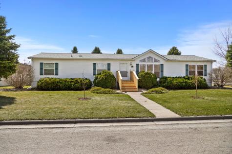 4 4th Avenue SE Gwinner ND 58040