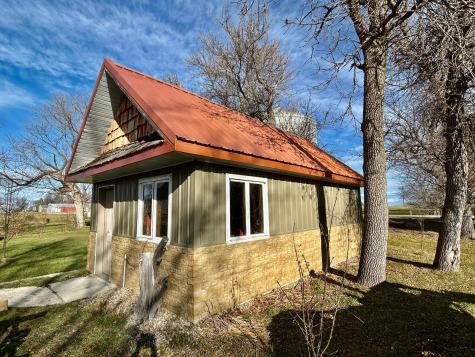 305 Oak Street Hastings ND 58049