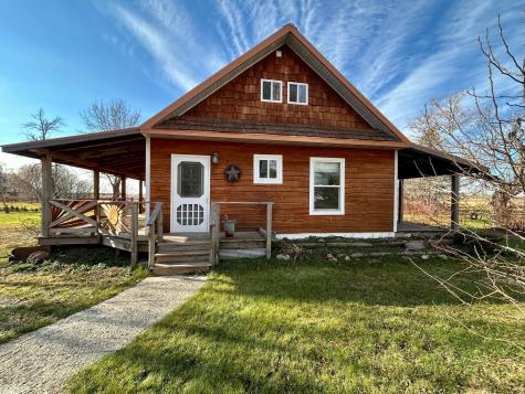 305 Oak Street Hastings ND 58049
