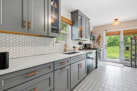 425 County Road 19 Minnetrista MN 55364