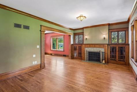 1085 Ryan Avenue W Roseville MN 55113