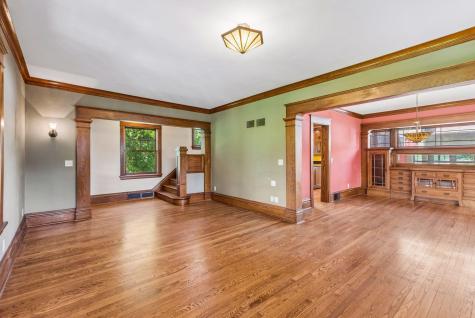 1085 Ryan Avenue W Roseville MN 55113