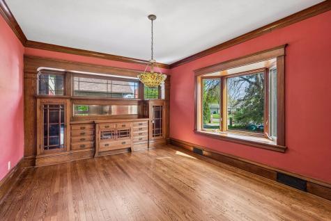 1085 Ryan Avenue W Roseville MN 55113