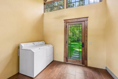 1085 Ryan Avenue W Roseville MN 55113