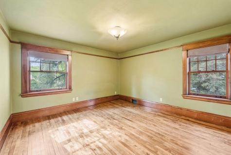 1085 Ryan Avenue W Roseville MN 55113