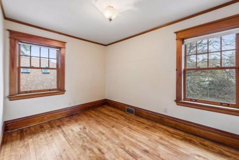 1085 Ryan Avenue W Roseville MN 55113