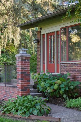 1085 Ryan Avenue W Roseville MN 55113