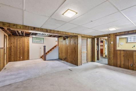 1085 Ryan Avenue W Roseville MN 55113