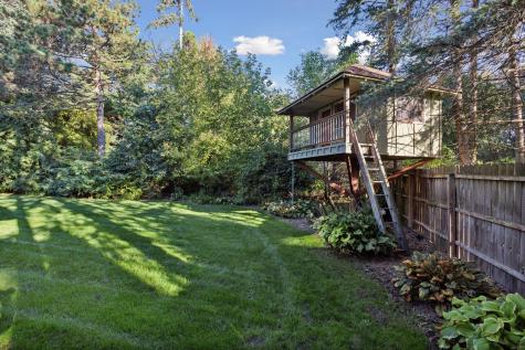 1085 Ryan Avenue W Roseville MN 55113