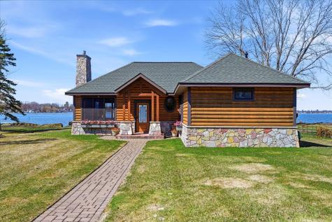7530 N Shore Circle N Forest Lake MN 55025