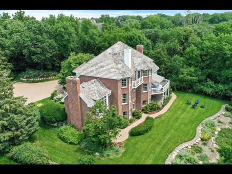 7180 Kenmare Drive Bloomington MN 55438