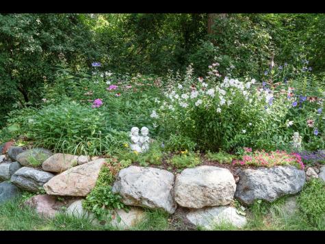 7180 Kenmare Drive Bloomington MN 55438