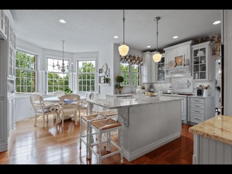 7180 Kenmare Drive Bloomington MN 55438