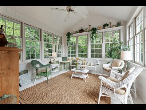 7180 Kenmare Drive Bloomington MN 55438