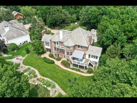 7180 Kenmare Drive Bloomington MN 55438
