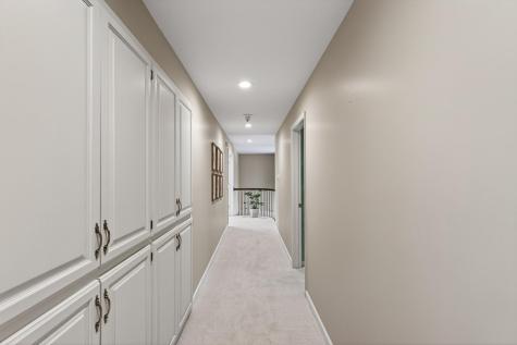7180 Kenmare Drive Bloomington MN 55438