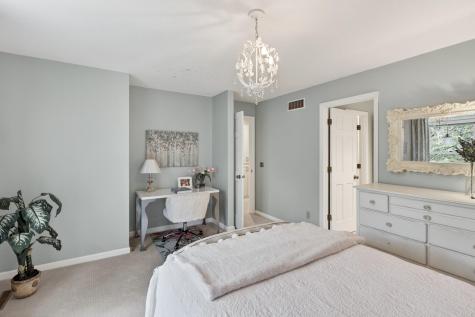 7180 Kenmare Drive Bloomington MN 55438