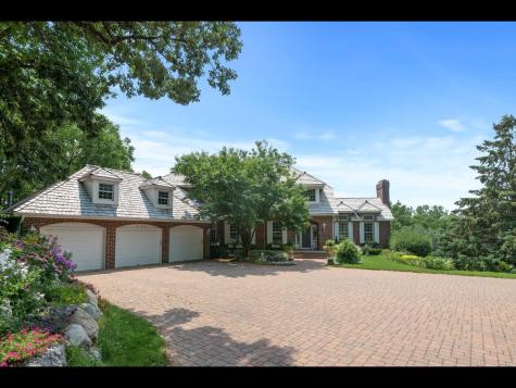 7180 Kenmare Drive Bloomington MN 55438