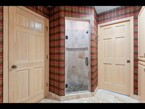 7180 Kenmare Drive Bloomington MN 55438