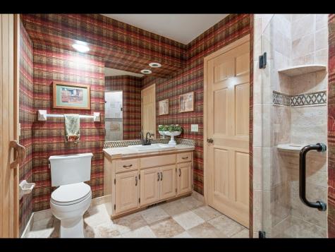 7180 Kenmare Drive Bloomington MN 55438
