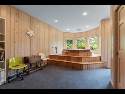 7180 Kenmare Drive Bloomington MN 55438